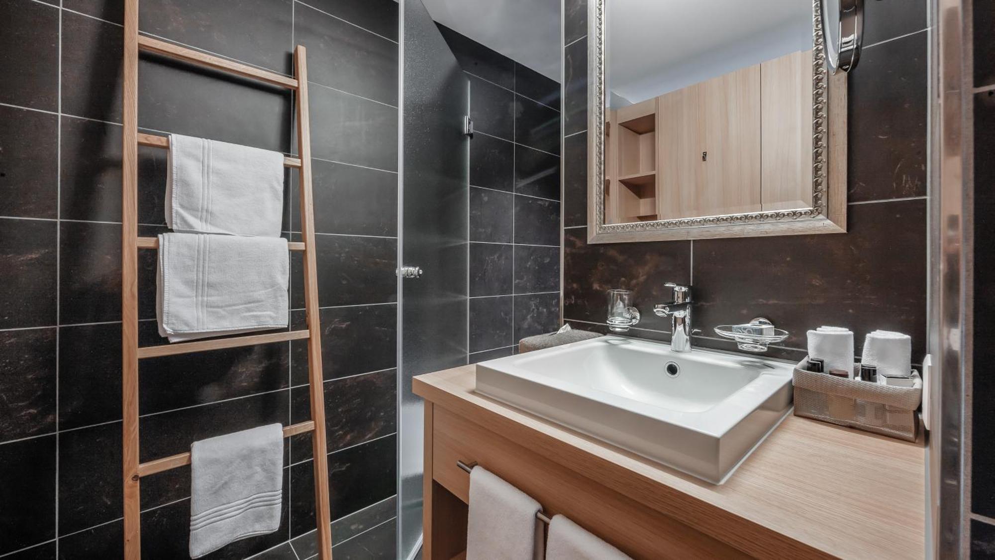 Valbella Hotel 4*